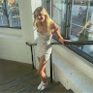 Meet your Posher, Ella